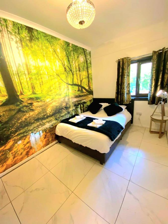 Hunters Hideaway-hot Tub-wiltshire-groups